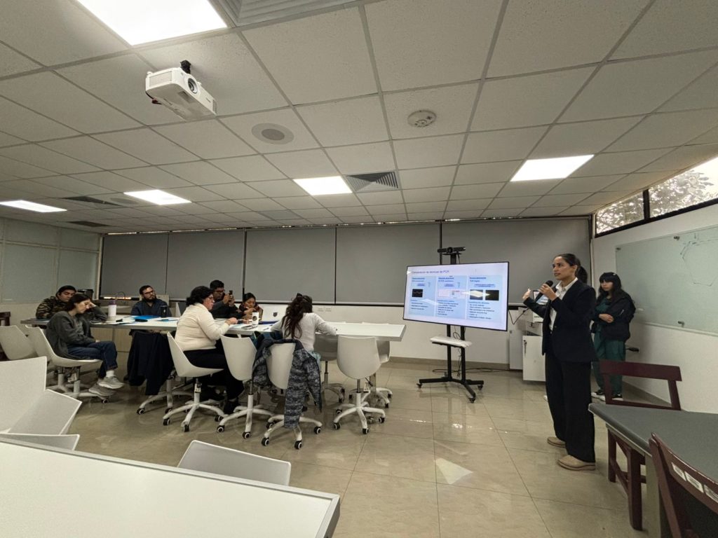 2-mini-feria-de-proveedores-organizada-por-el-programa-de-doctorado-de-excelencia-de-ciencias-de-salud-12